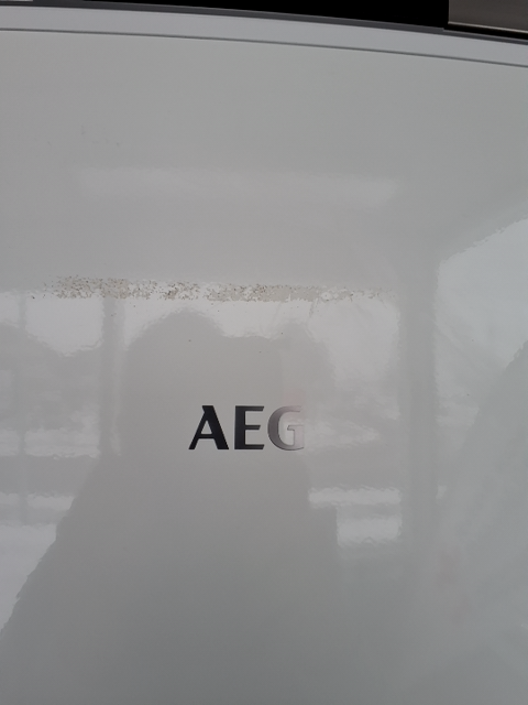 AEG køleskab